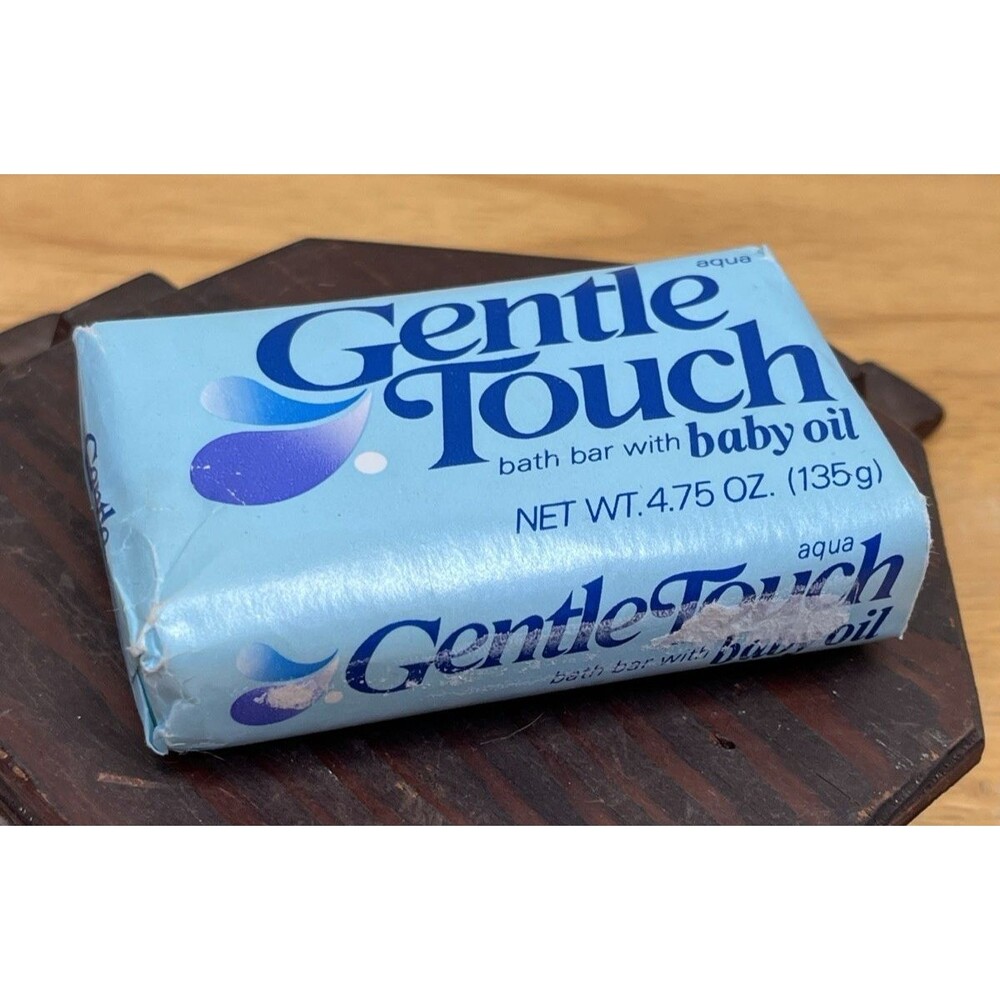 Vintage Gentle Touch Bath Bar Soap With Baby Oil 4.74 Oz Size Prop New Old Stock